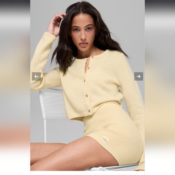 Wool Cashmere New Class Cropped Cardigan - Picture 2 of 4